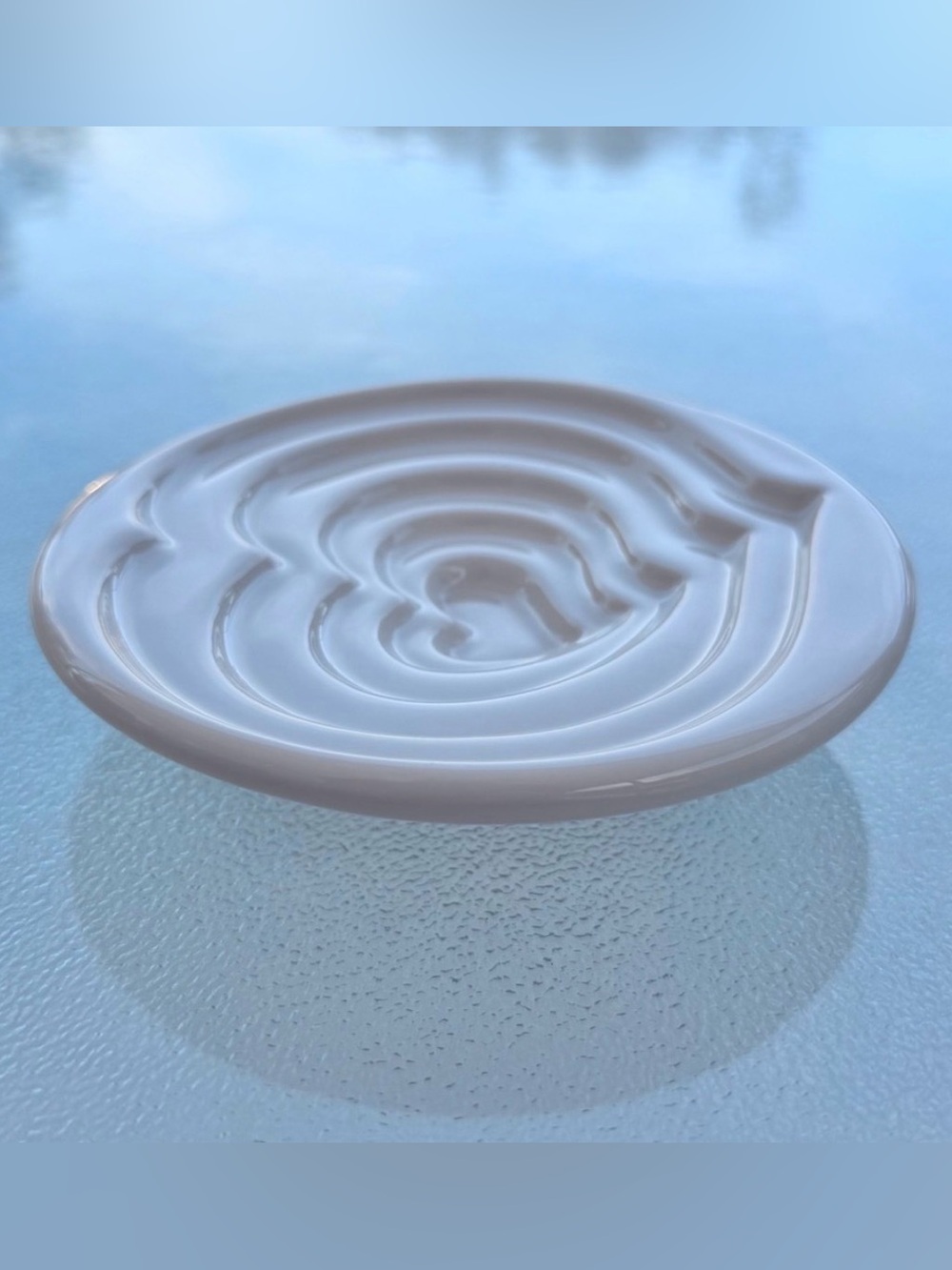 Mary Judge Terraced Heart Porcelain Ceramic Olive Oil Dipping Dish - Picture 5 of 6